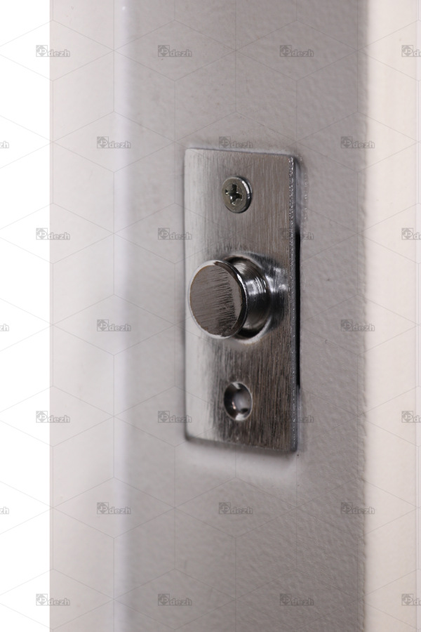 قفل پستچی نصب شده بر درب ضدسرقت