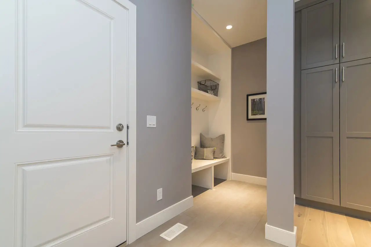 درب داخلی ( درب اتاقی )